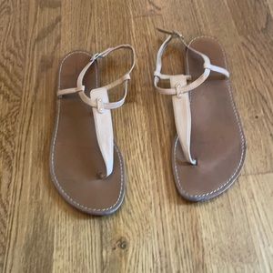 Size 9 nude patent Ann Taylor Loft thong sandal